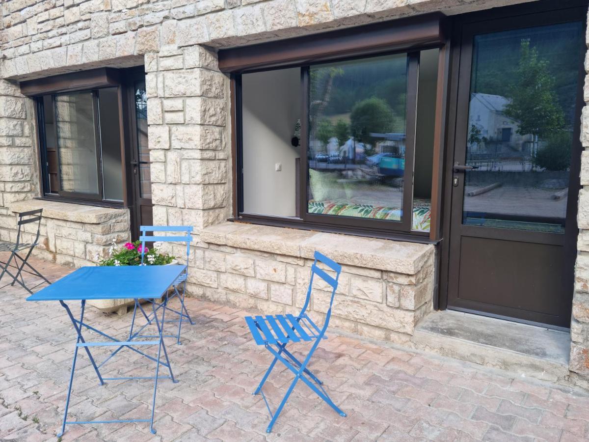 Studio Gites Au Pont De La Gineze Barjac  Экстерьер фото