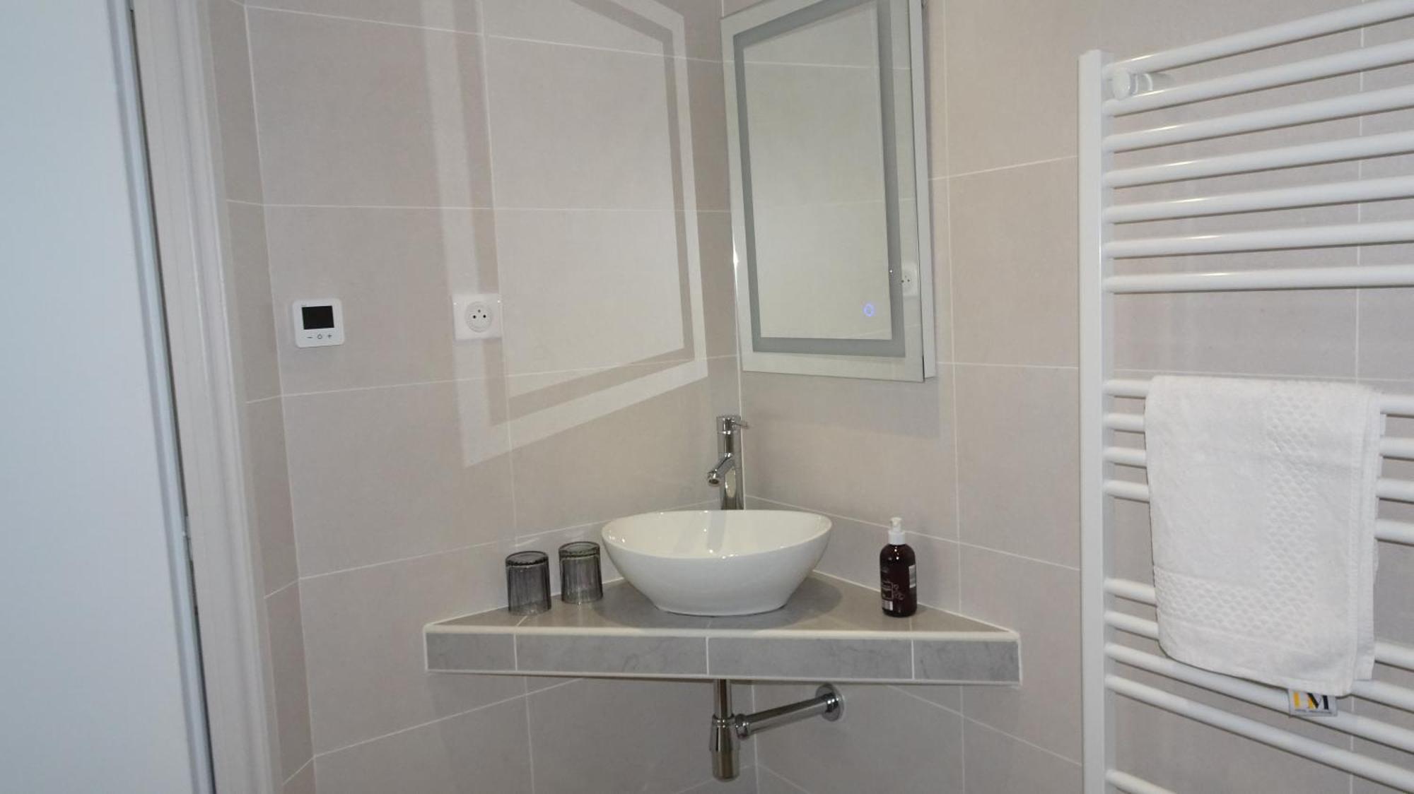 Studio Gites Au Pont De La Gineze Barjac  Экстерьер фото